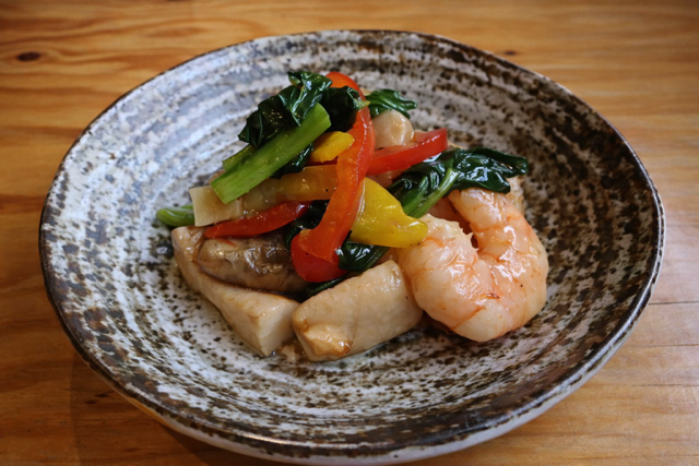 海鮮と季節の野菜炒め
